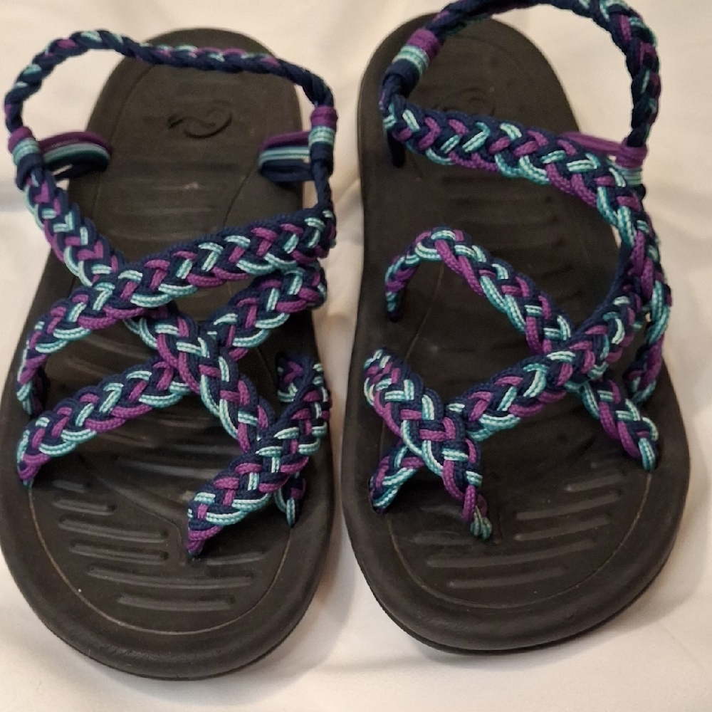 Women's Colorful Braided Slide Sandals. Size 8.5/39 Great Condition. See Photos.